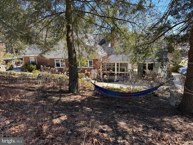 2200 TAYLOR AVE, Huntingdon, PA 16652