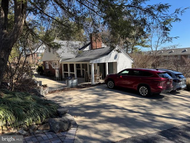 2200 TAYLOR AVE, Huntingdon, PA 16652