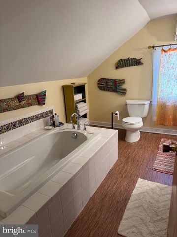 2200 TAYLOR AVE, Huntingdon, PA 16652