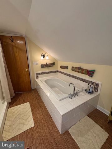 2200 TAYLOR AVE, Huntingdon, PA 16652