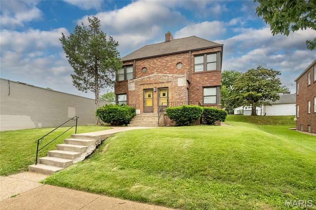5860 Christy Boulevard, St Louis, MO 63116