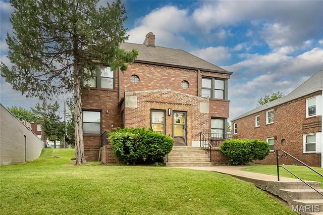 5860 Christy Boulevard, St Louis, MO 63116