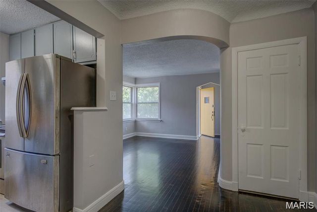 5860 Christy Boulevard, St Louis, MO 63116