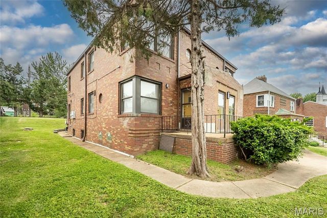 5860 Christy Boulevard, St Louis, MO 63116