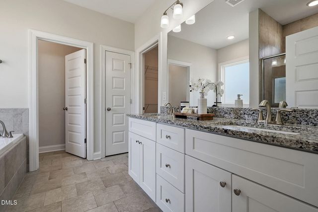 16 Sagebrook Court, Zebulon, NC 27597
