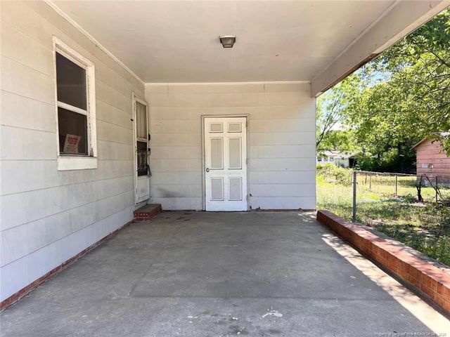 1716 Shaw Road, Fayetteville, NC 28311