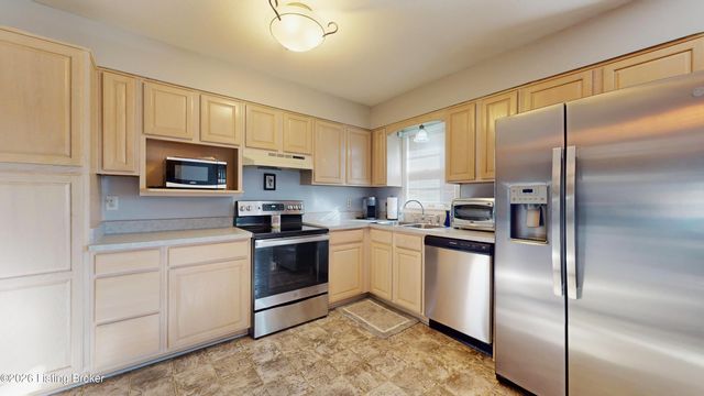 5913 Leon Way, Louisville, KY 40214