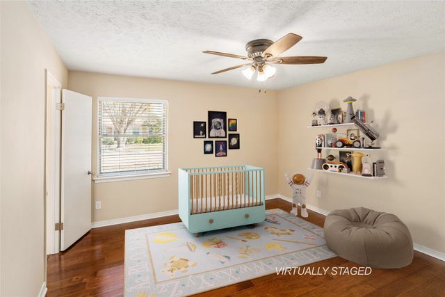 5811 Clendenin Avenue, Dallas, TX 75228