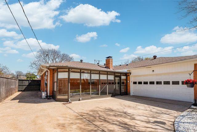 5811 Clendenin Avenue, Dallas, TX 75228