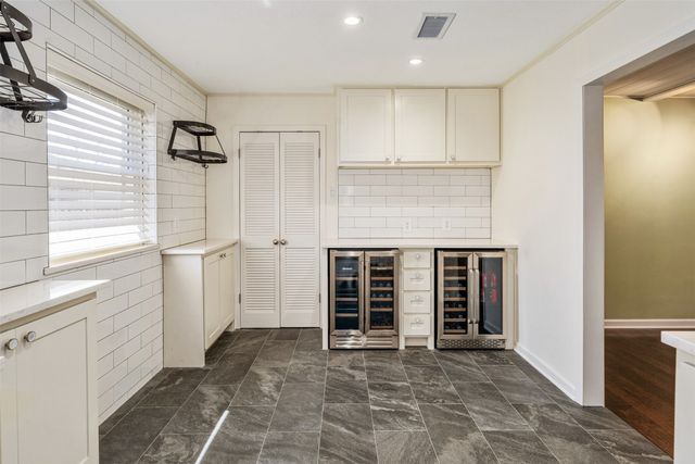 5811 Clendenin Avenue, Dallas, TX 75228