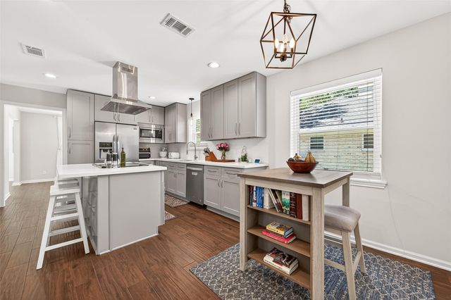 2610 Teague Road, Houston, TX 77080