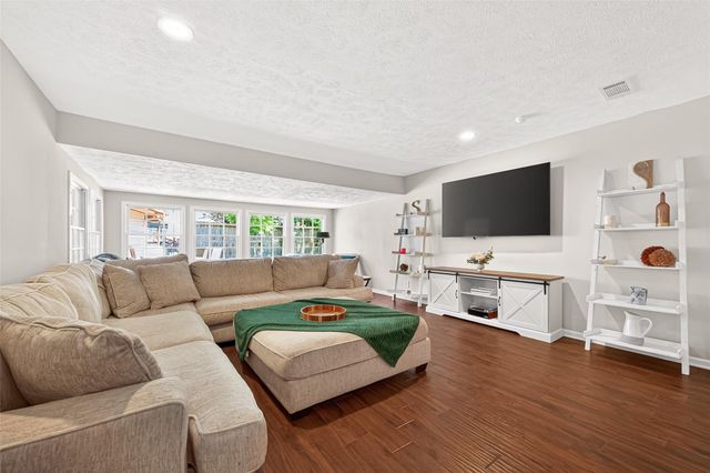 2610 Teague Road, Houston, TX 77080