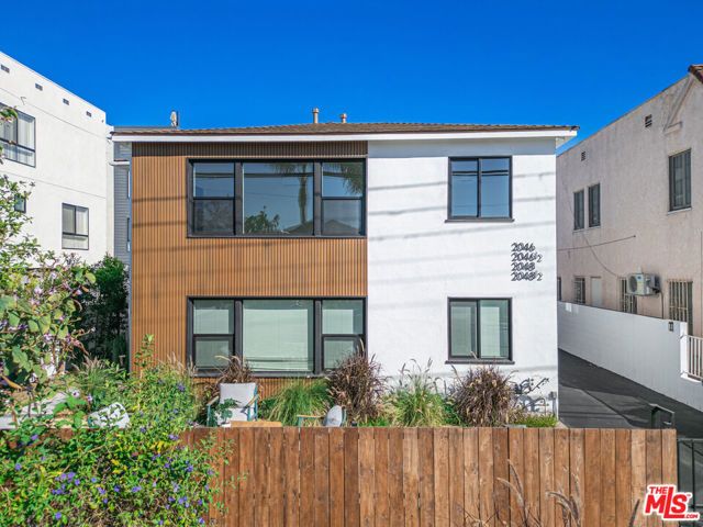 2046 Burnside Avenue, Los Angeles, CA 90016