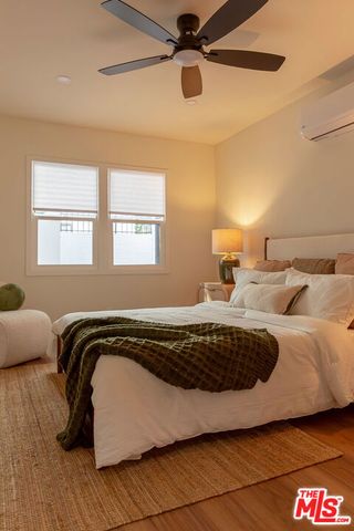 2046 Burnside Avenue, Los Angeles, CA 90016