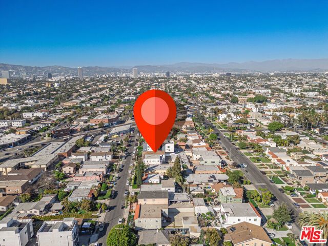 2046 Burnside Avenue, Los Angeles, CA 90016