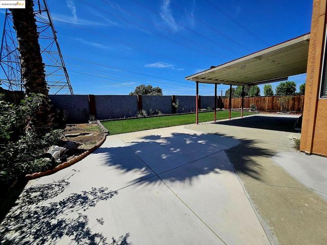 2236 Newport Ct, Discovery Bay, CA 94505