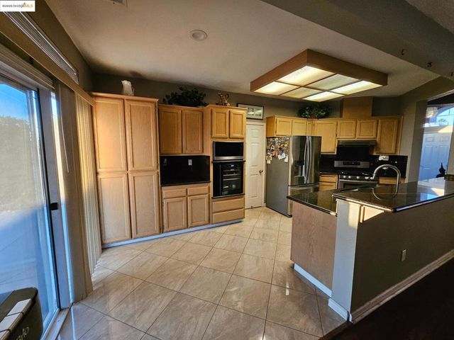 2236 Newport Ct, Discovery Bay, CA 94505