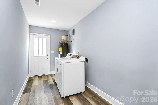 105 Ace Avenue, Dallas, NC 28034