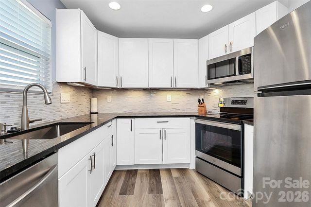 105 Ace Avenue, Dallas, NC 28034