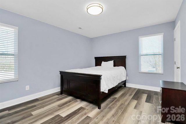 105 Ace Avenue, Dallas, NC 28034