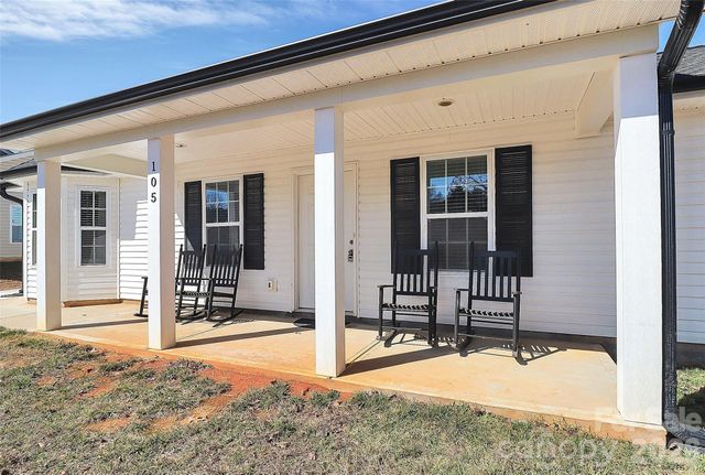 105 Ace Avenue, Dallas, NC 28034