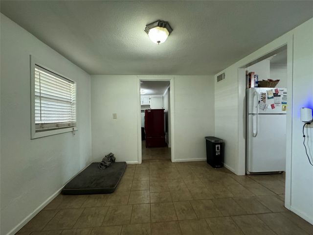 1206 S Crockett Drive, Abilene, TX 79605