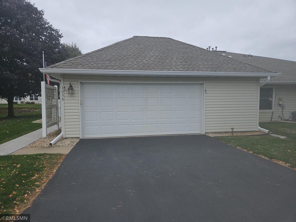 3056 Timberwood Court 21, Eagan, MN 55121 — photo 2