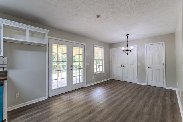 1633 HARDIN GRAVEYARD RD, Adamsville, TN 38310