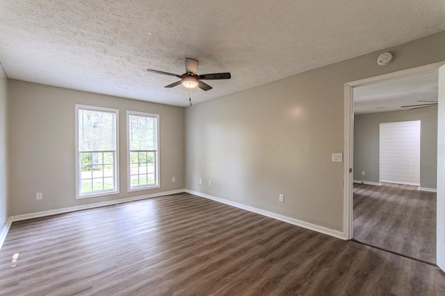 1633 HARDIN GRAVEYARD RD, Adamsville, TN 38310