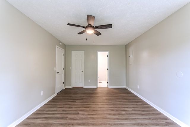 1633 HARDIN GRAVEYARD RD, Adamsville, TN 38310