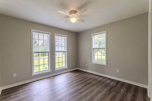 1633 HARDIN GRAVEYARD RD, Adamsville, TN 38310