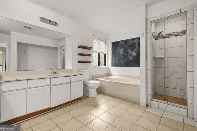 1201 Realm Lane, Lawrenceville, GA 30044