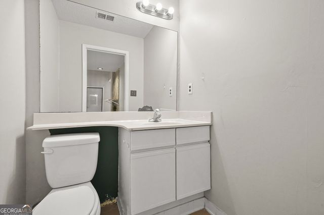 1201 Realm Lane, Lawrenceville, GA 30044