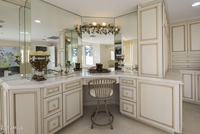 6611 N 64TH Place, Paradise Valley, AZ 85253