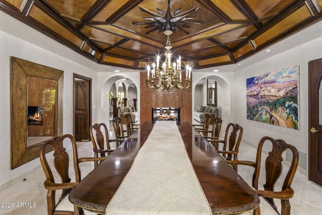 6611 N 64TH Place, Paradise Valley, AZ 85253