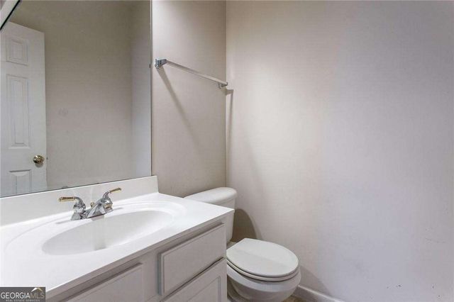 910 Wendlebury Ct, Alpharetta, GA 30004