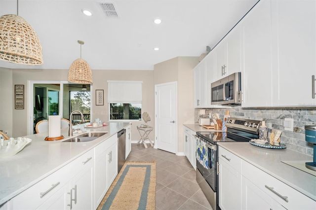 17740 BORACAY COURT 202, Venice, FL 34293