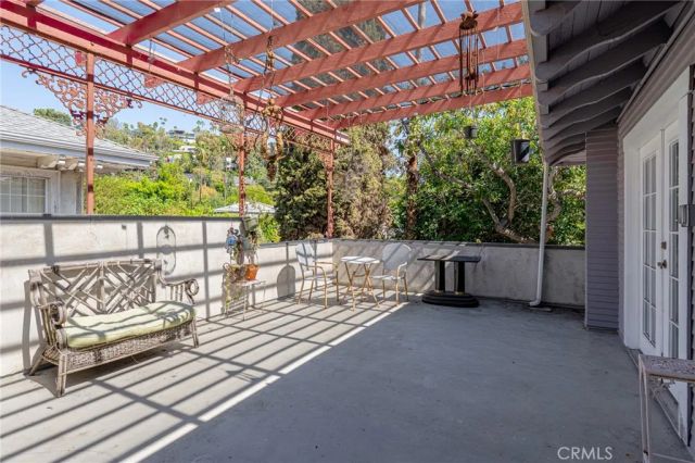 1900 Taft, Los Angeles, CA 90068