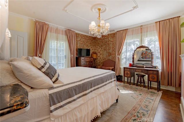1900 Taft, Los Angeles, CA 90068