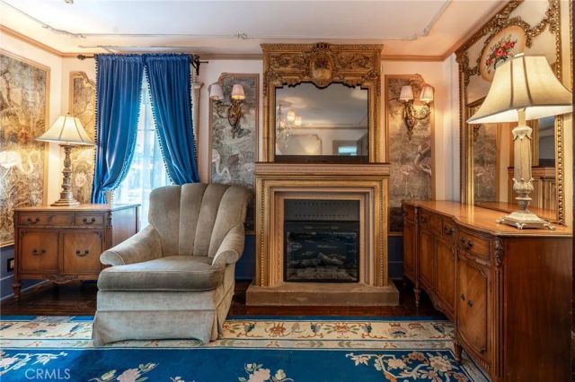 1900 Taft, Los Angeles, CA 90068