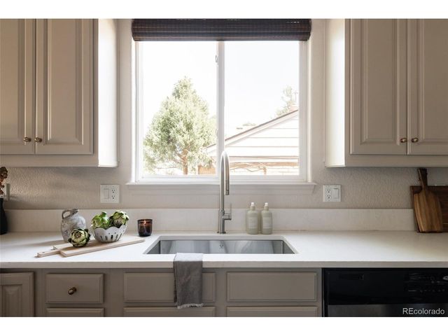 767 Elm St, Denver, CO 80220