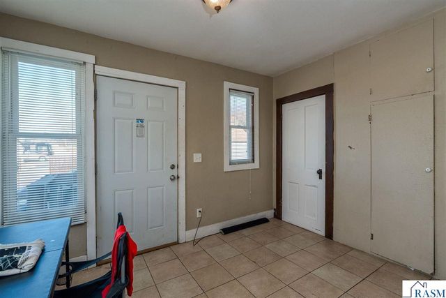 610 E Vine Street, Mankato, MN 56001