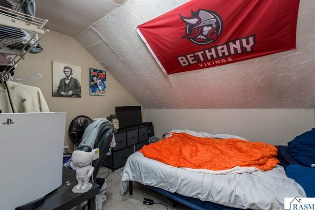 610 E Vine Street, Mankato, MN 56001