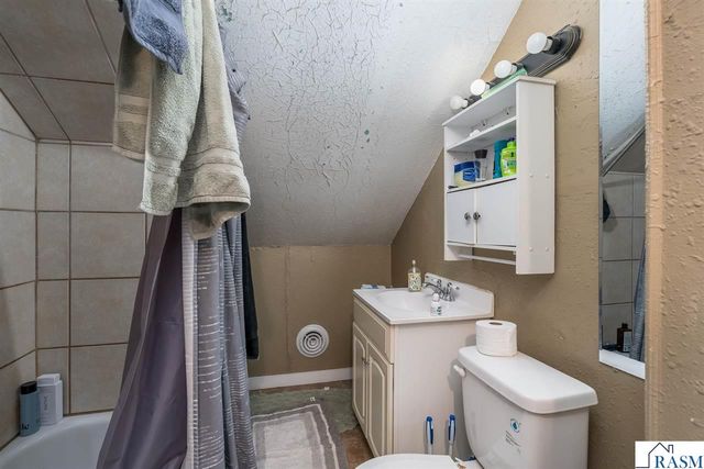 610 E Vine Street, Mankato, MN 56001