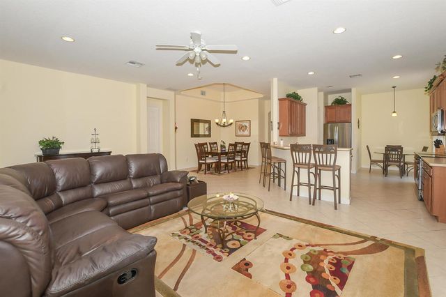 8825 Champions Way, Port St. Lucie, FL 34986