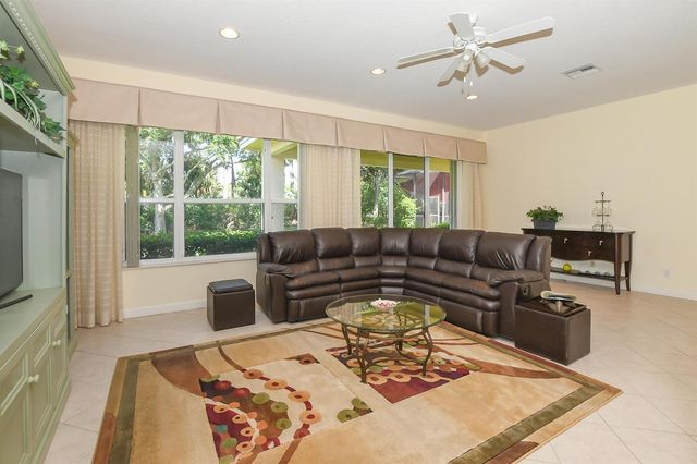 8825 Champions Way, Port St. Lucie, FL 34986