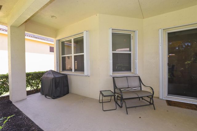 8825 Champions Way, Port St. Lucie, FL 34986