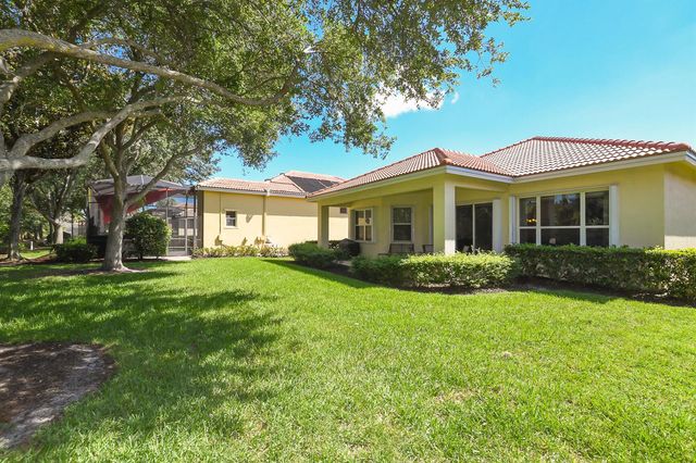 8825 Champions Way, Port St. Lucie, FL 34986