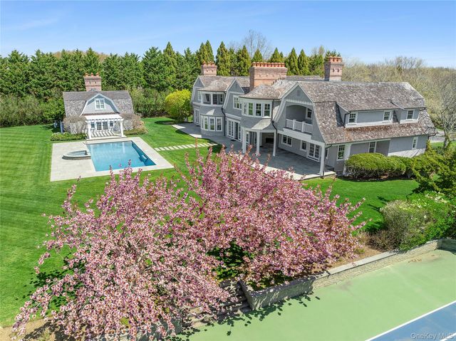 672 Halsey Lane, Water Mill, NY 11932