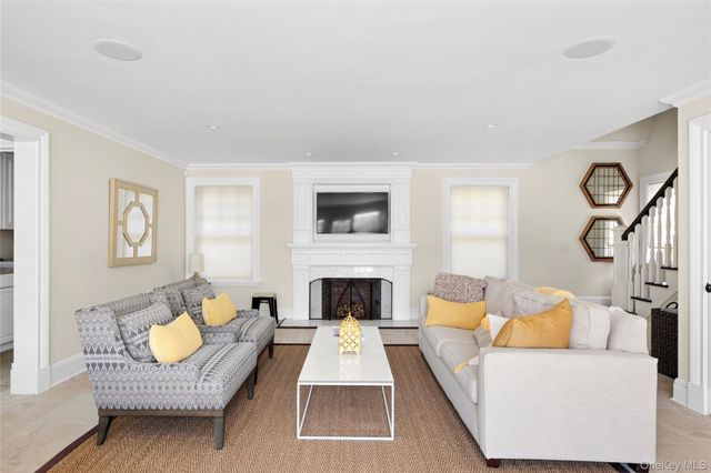 672 Halsey Lane, Water Mill, NY 11932